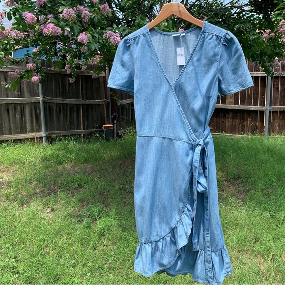 GAP denim wrap dress - Picture 1 of 7